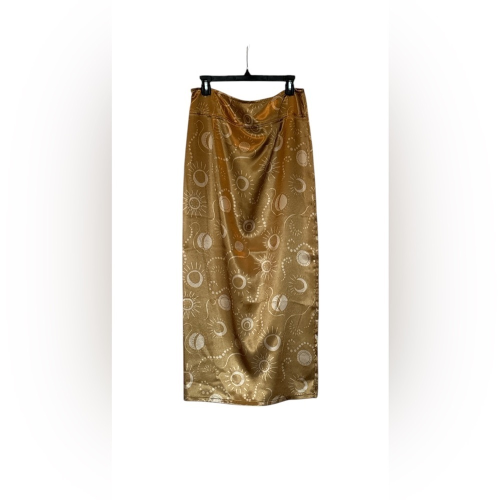 Free People Serena Satin Maxi Skirt – Celestial Sun Moon Print – Size 8 ✨ - Picture 6 of 9